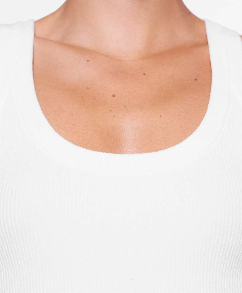 Blusa de malha sem mangas