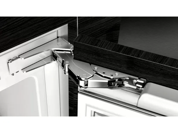 Siemens iQ500 KI87SADE0 - Køleskab/fryser - bund-fryser - til indbygning - bredde: 56 cm - dybde: 55 cm - højde: 177.5 cm - 272 liter - Klasse E - hyperFresh plus / LED-belysningen / softClose - Fladhængsel
