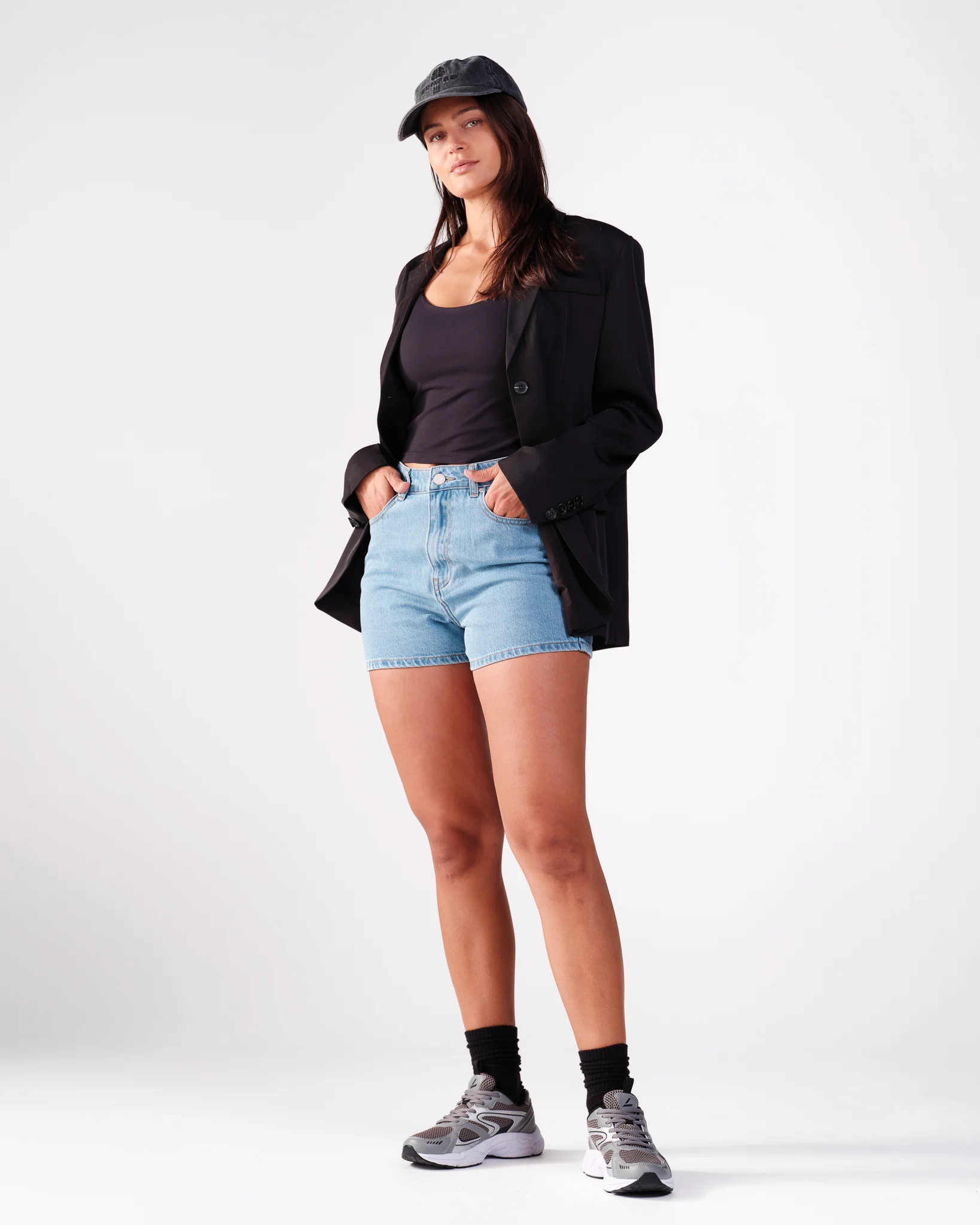 Weightless Line Denim Shorts Light Blue