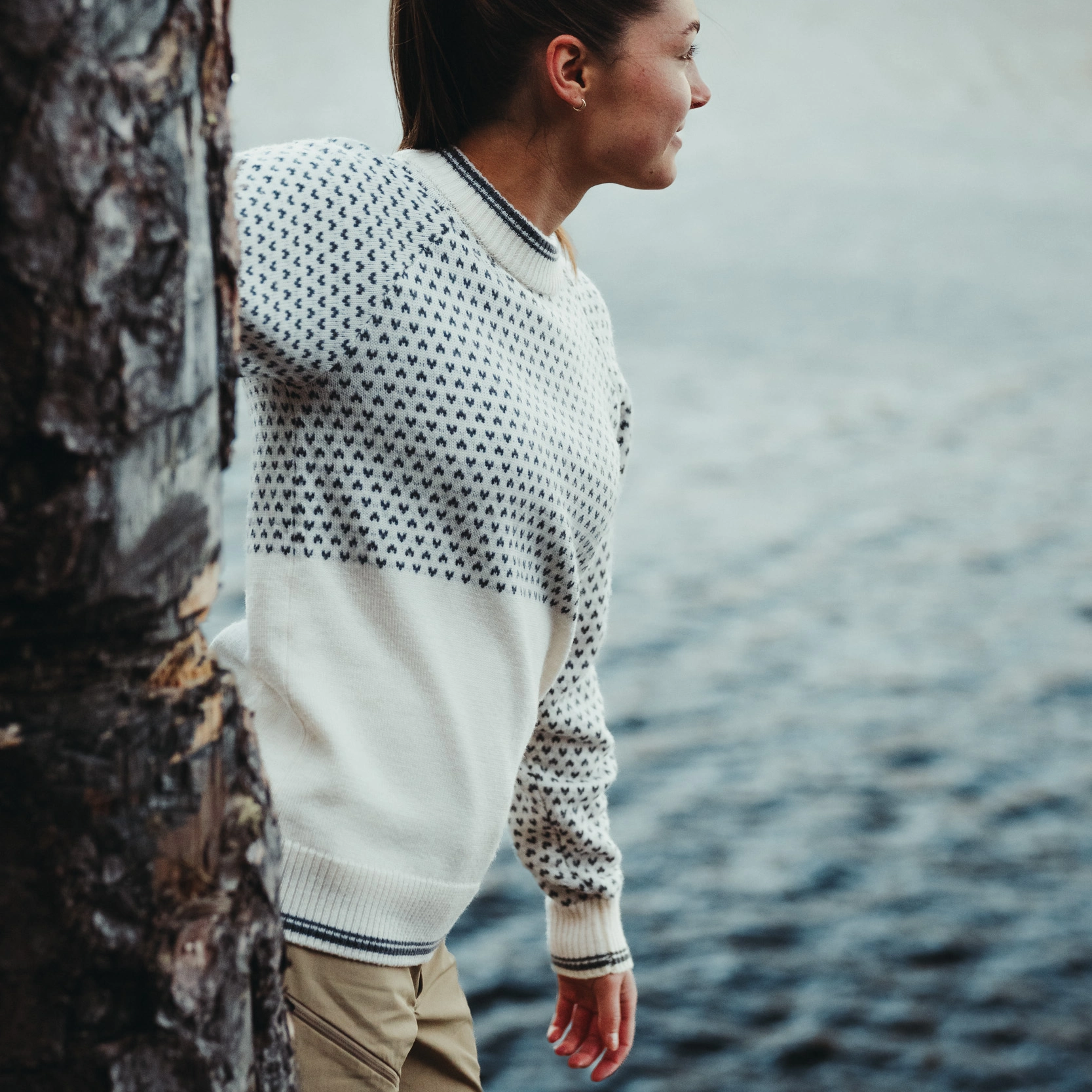 Alvdal Wool Jumper Women Vanilla White / Solid Dark Grey