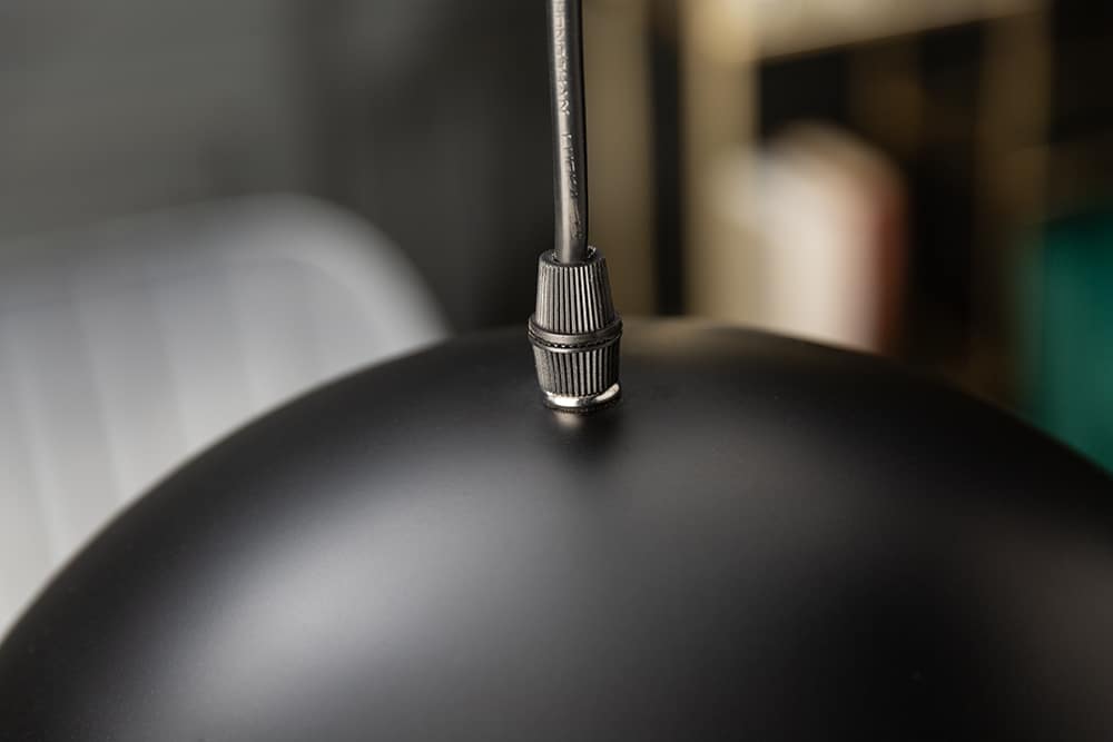 Elegante Hängelampe BLACK GOLDEN BALL 30cm schwarz mit Blattgoldoptik