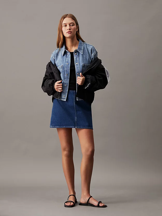 Camisa jeans cropped estilo pai