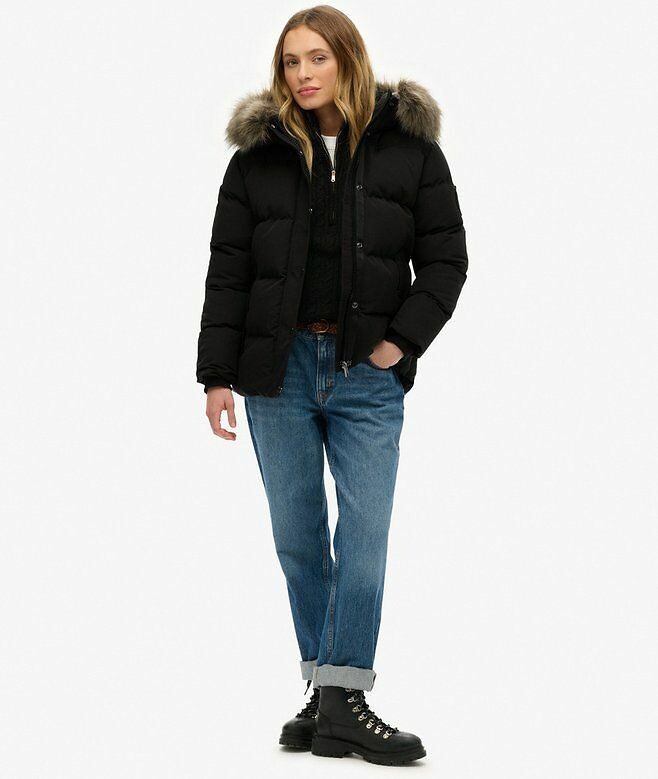 SUPERDRY<br>Jaqueta curta de plumas com capuz de pele sintética