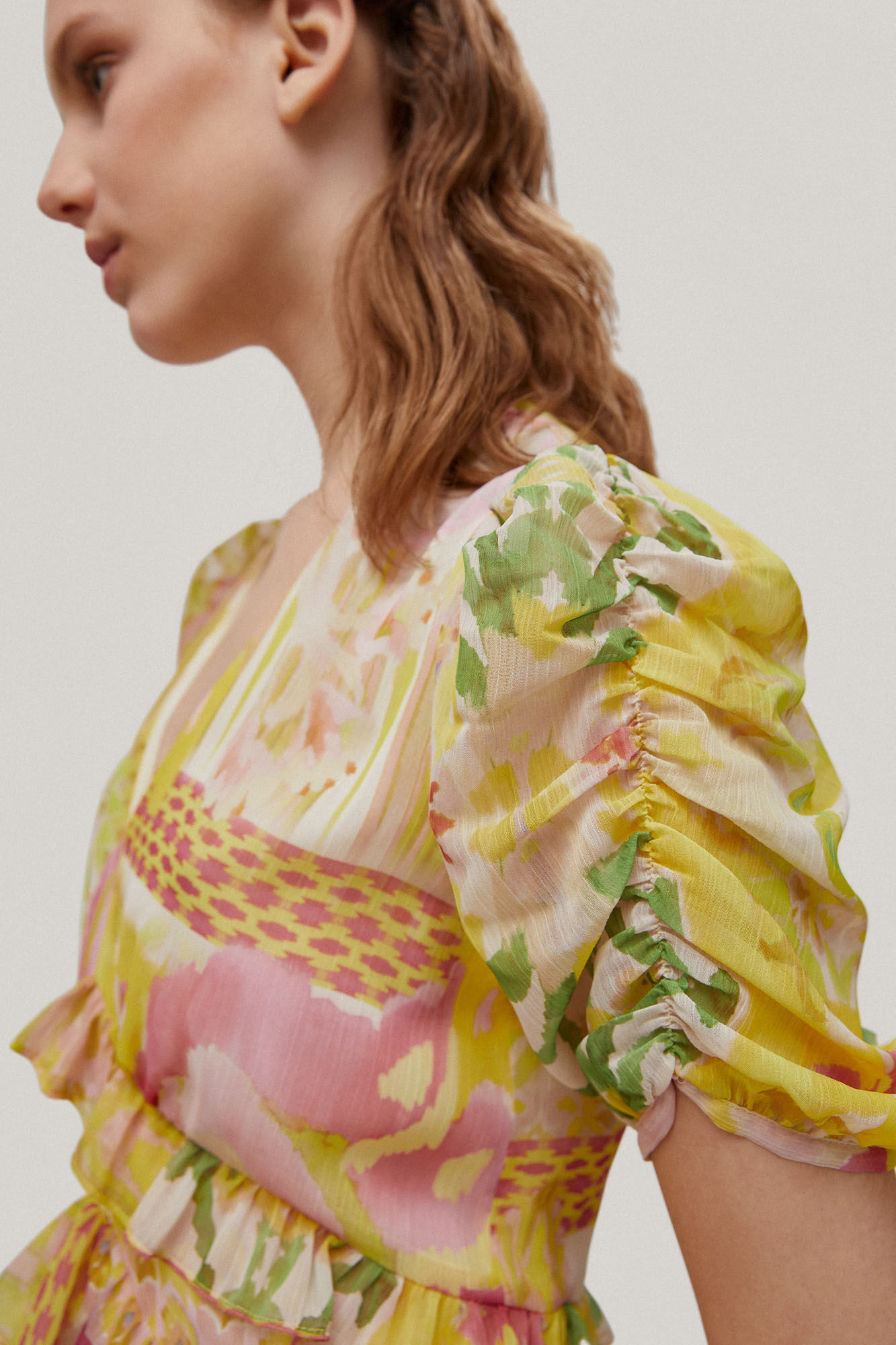 Vestido vaporoso com babados - Verde