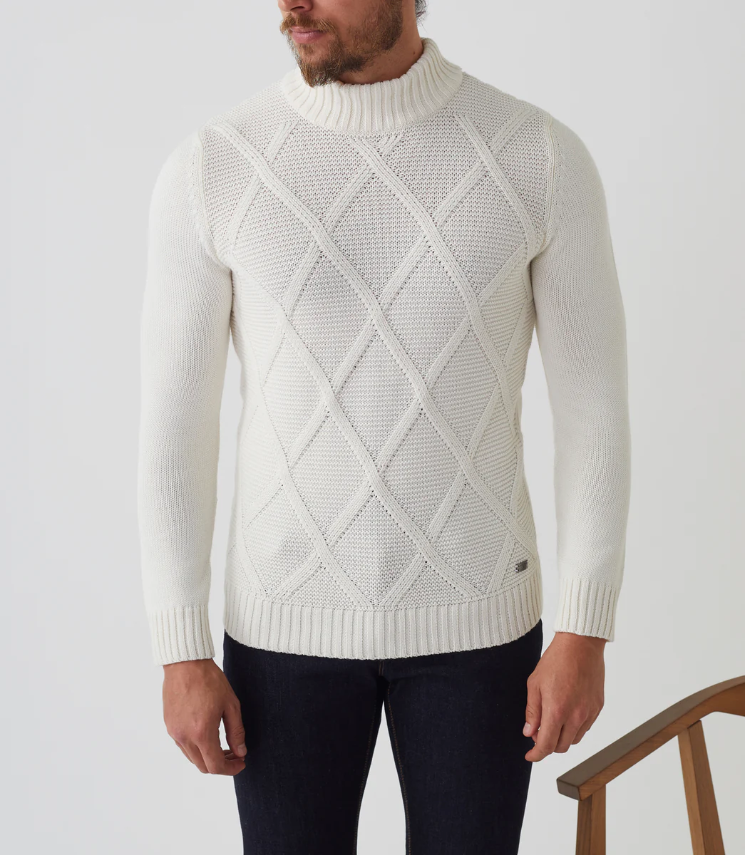 Pull col montant écru 