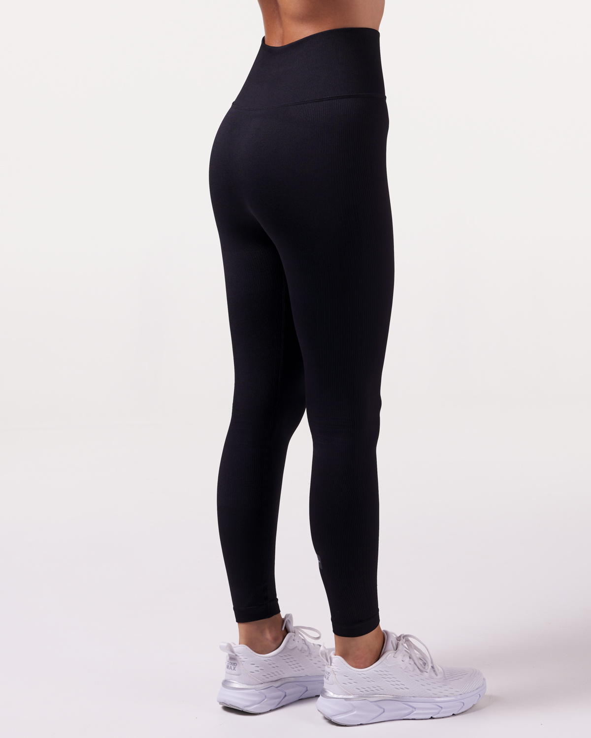 LEVITY Silhouette Seamless Tights Black