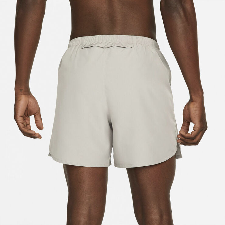 Nike Dri Fit Run Division Challenger 5