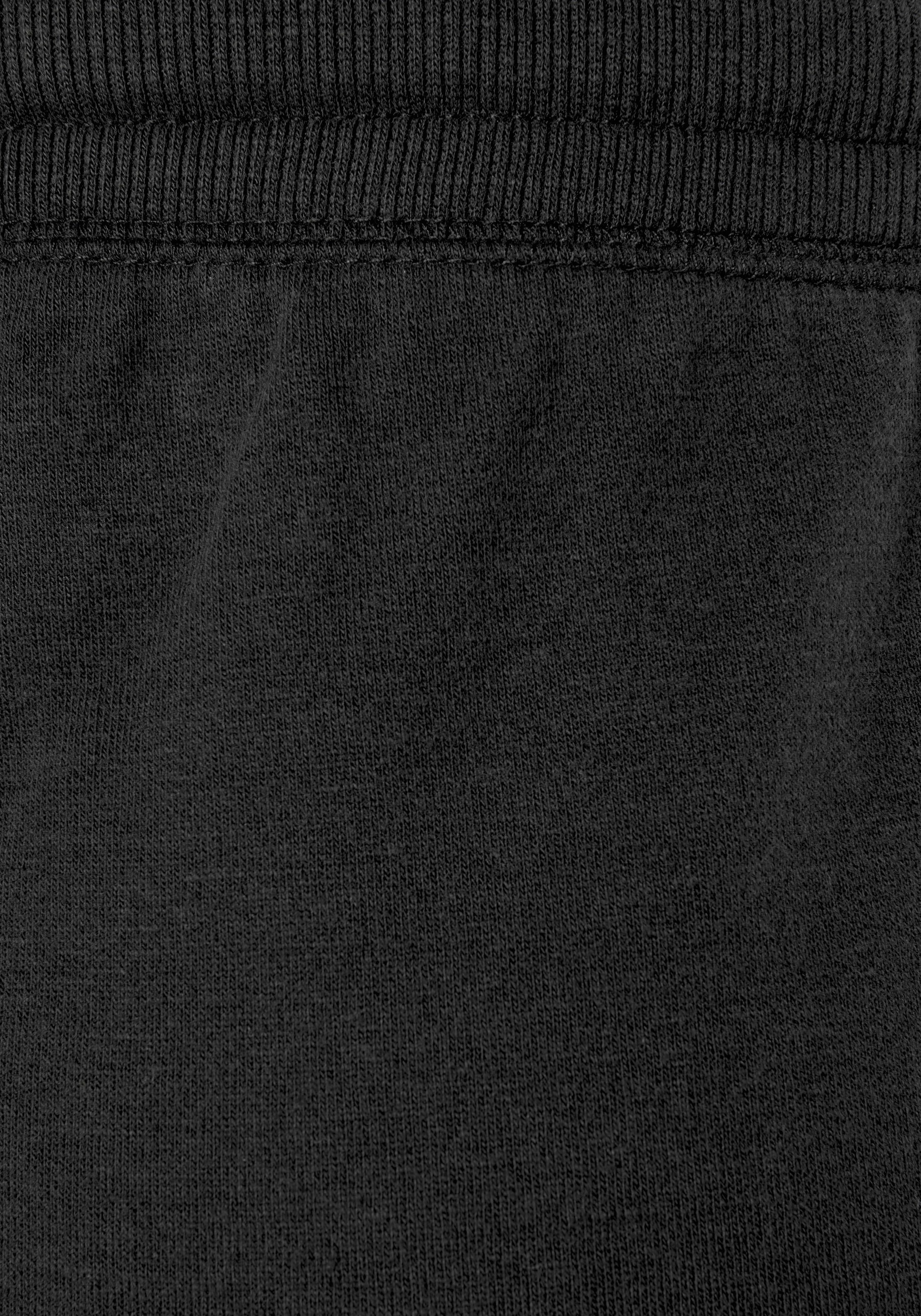 Bench. Loungewear Relaxshorts  Sweathose mit kurzen Seitenschlitzen und seitliche Taschen, Loungewear