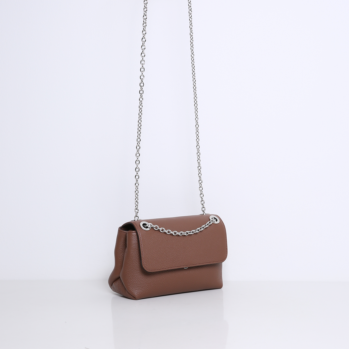 LIV | CAMEL