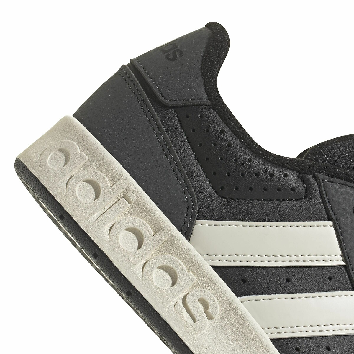 ADIDAS ROUPAS ESPORTIVAS<br>Tênis Breakbase