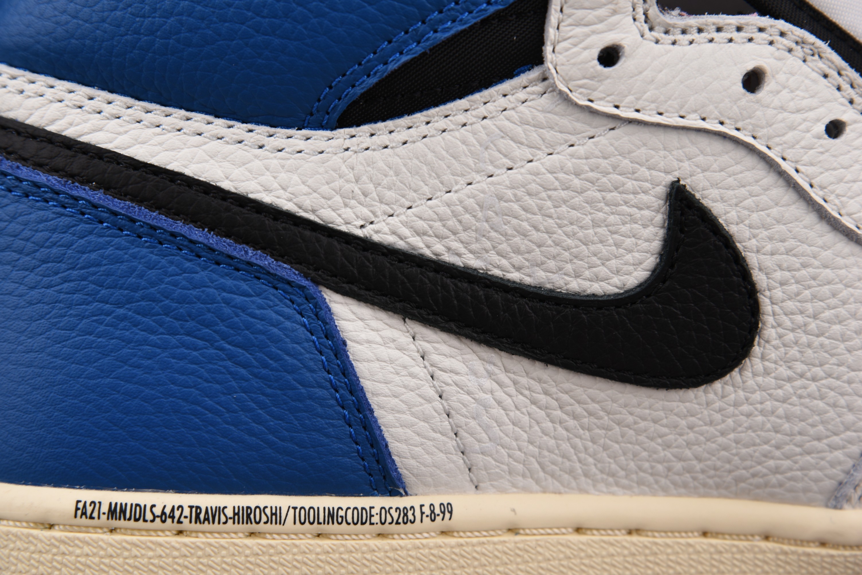 Jordan 1 High OG SP Fragment x Travis Scott