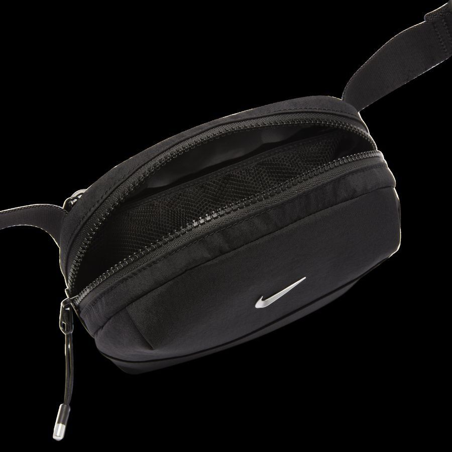 Nike Aura