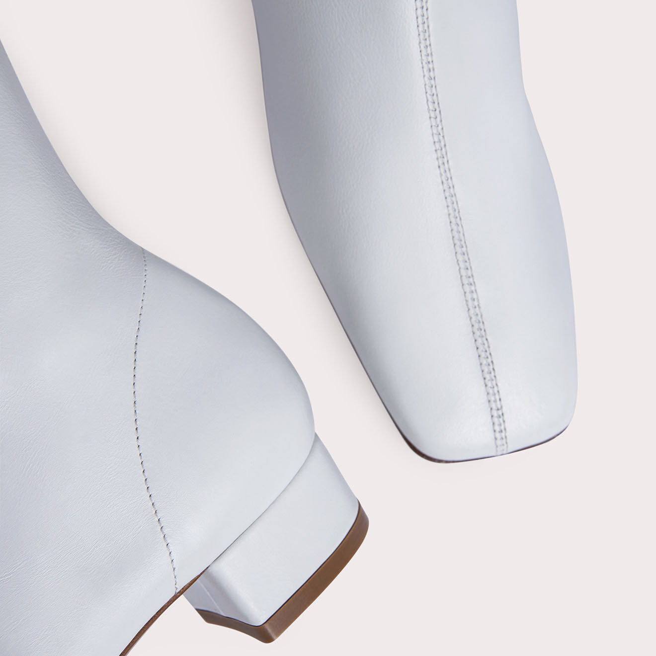 By Far Bottes en Cuir Edie blanches