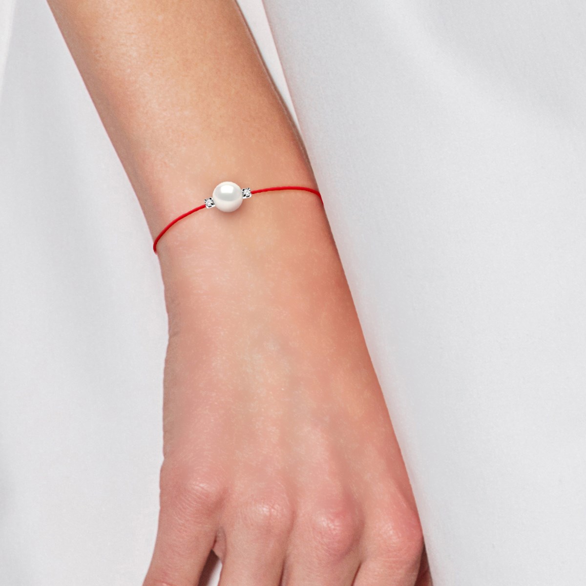 Bracelet Diamant Naturel 0,060 Cts et Perle de Culture Ronde 8-9 mm  Nylon Rouge Argent 925