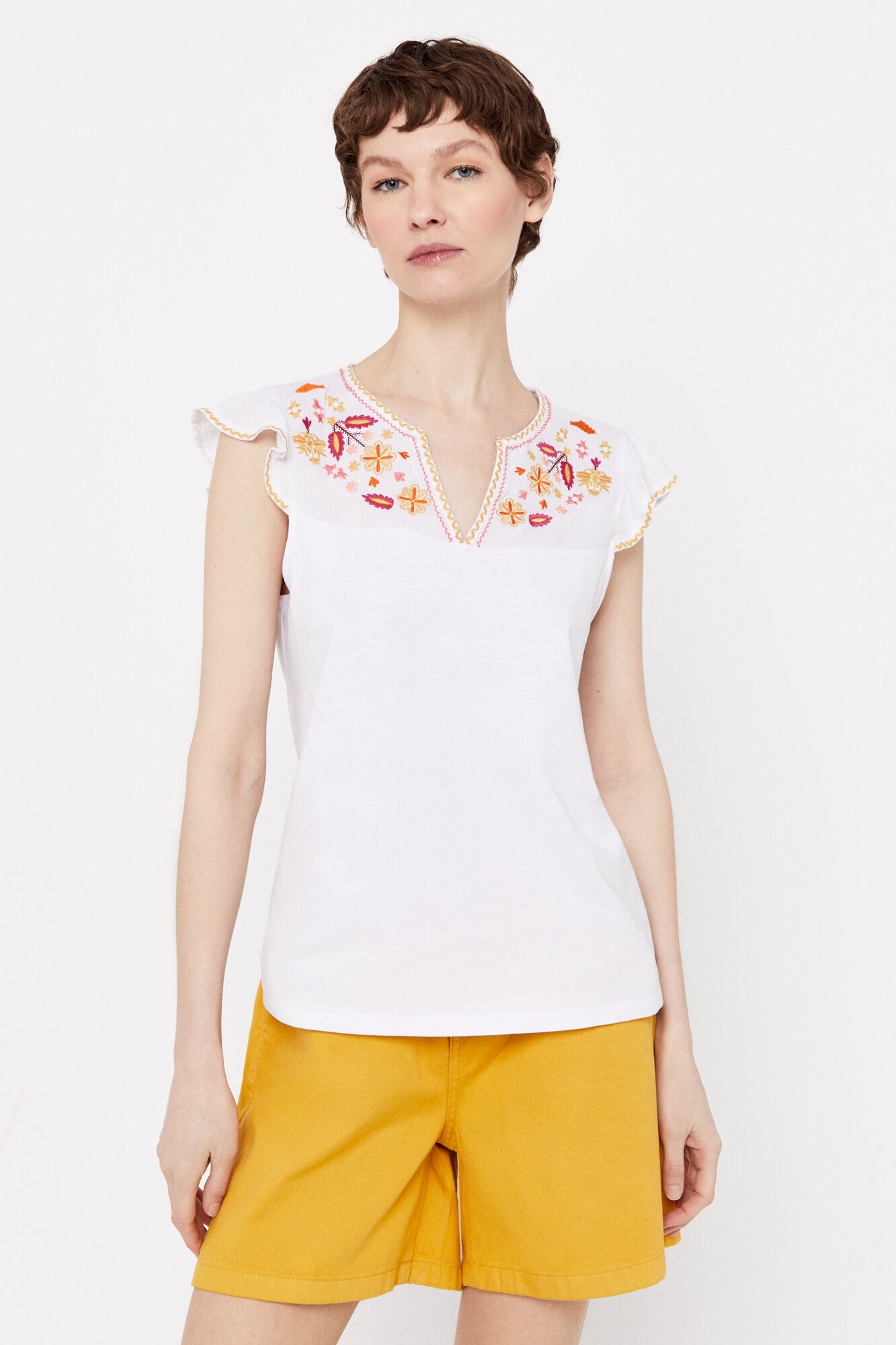 Blusa bordada com flores - Branca