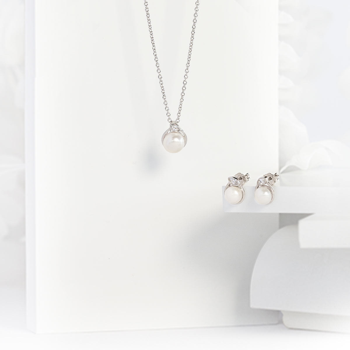 Parure argent 925 perle zirconias 45 cm