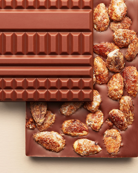 Tablette Mendiant Amandes caramélisées Chocolat au Lait 45% | Le Chocolat Alain Ducasse 100g