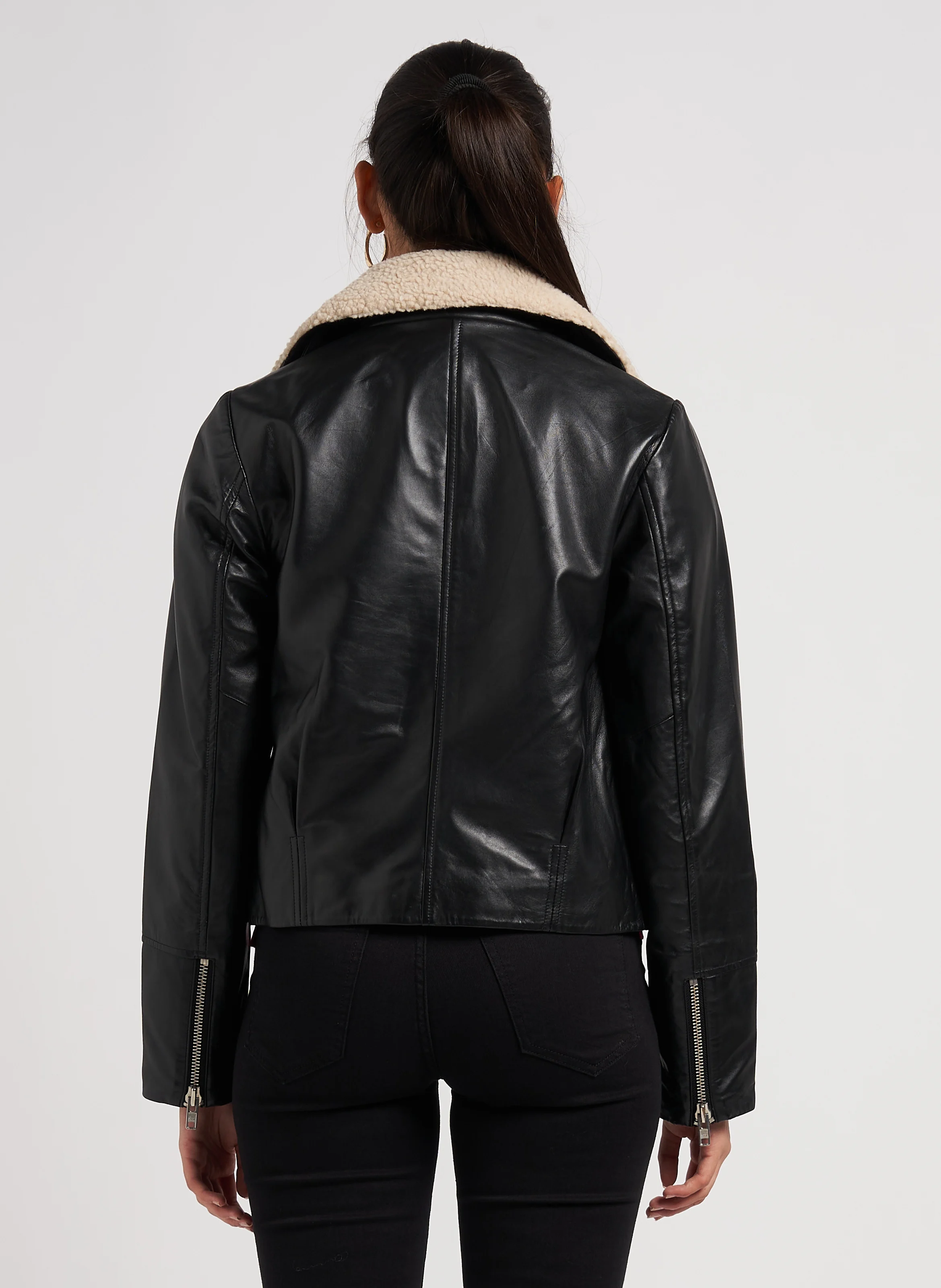 KATLA - Blouse court en cuir d'agneau | Noir