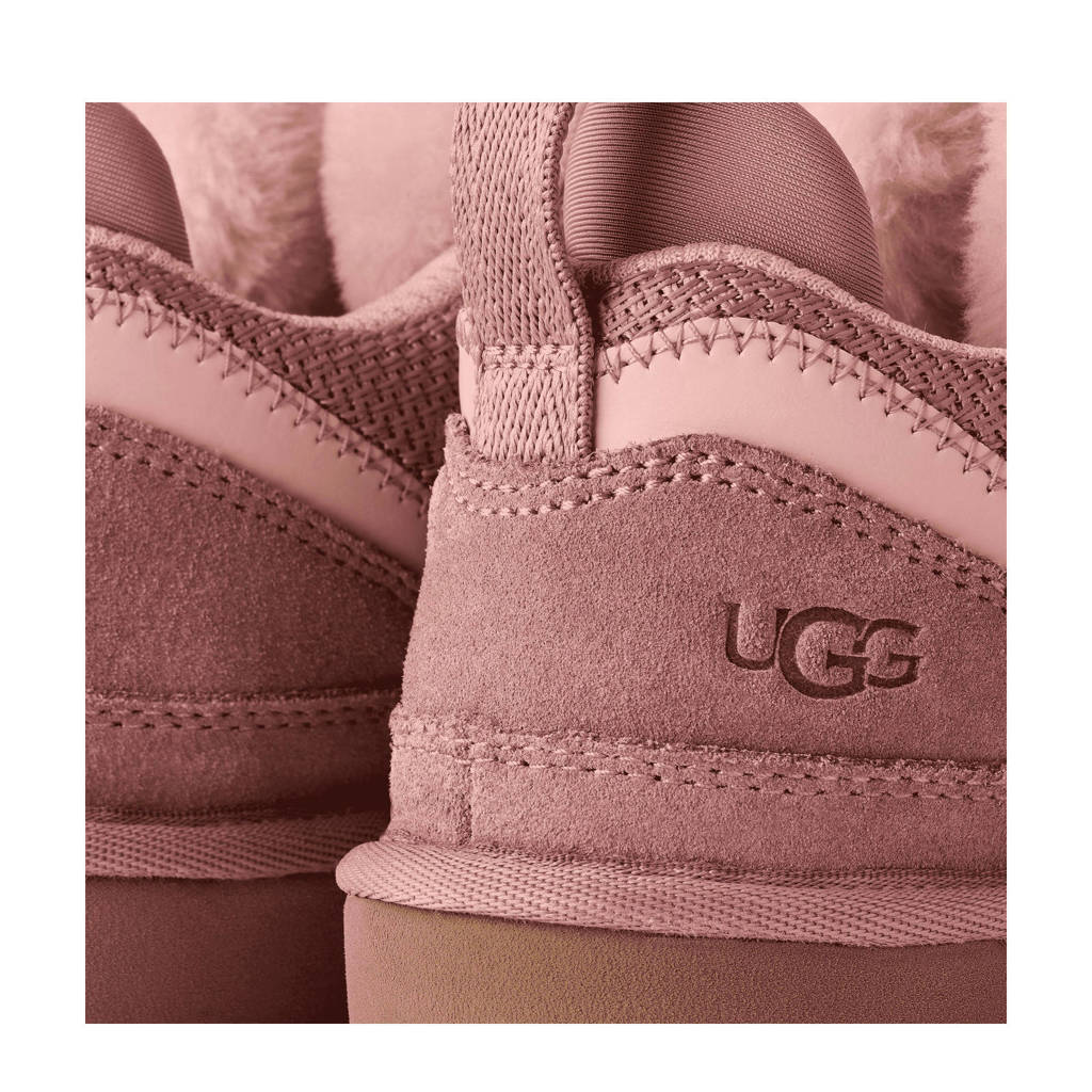 UGG K Lowmelgevoerde suède veterschoenen roze