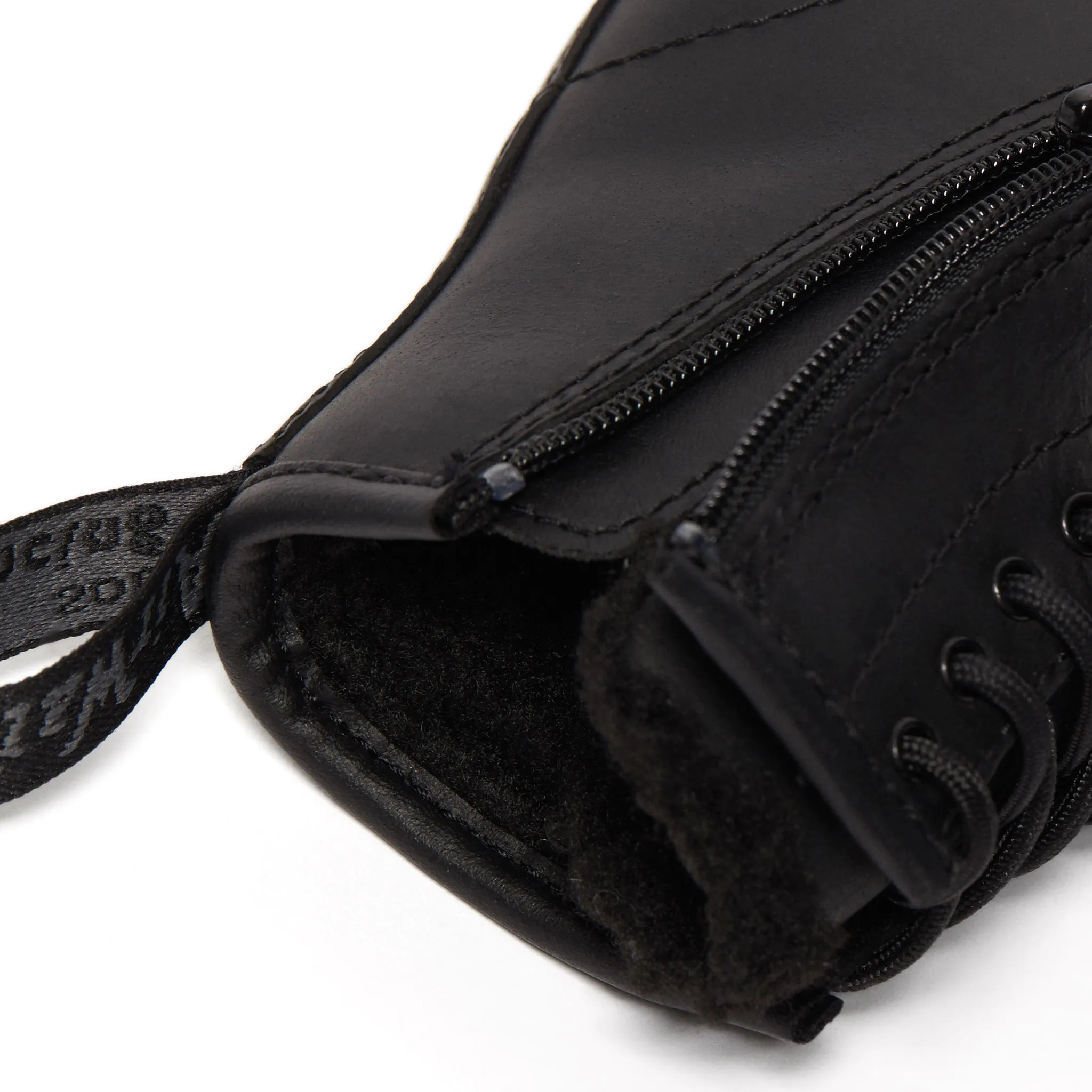 Dr. Martens Botte 1460 Serena Mono Pointures 7-10