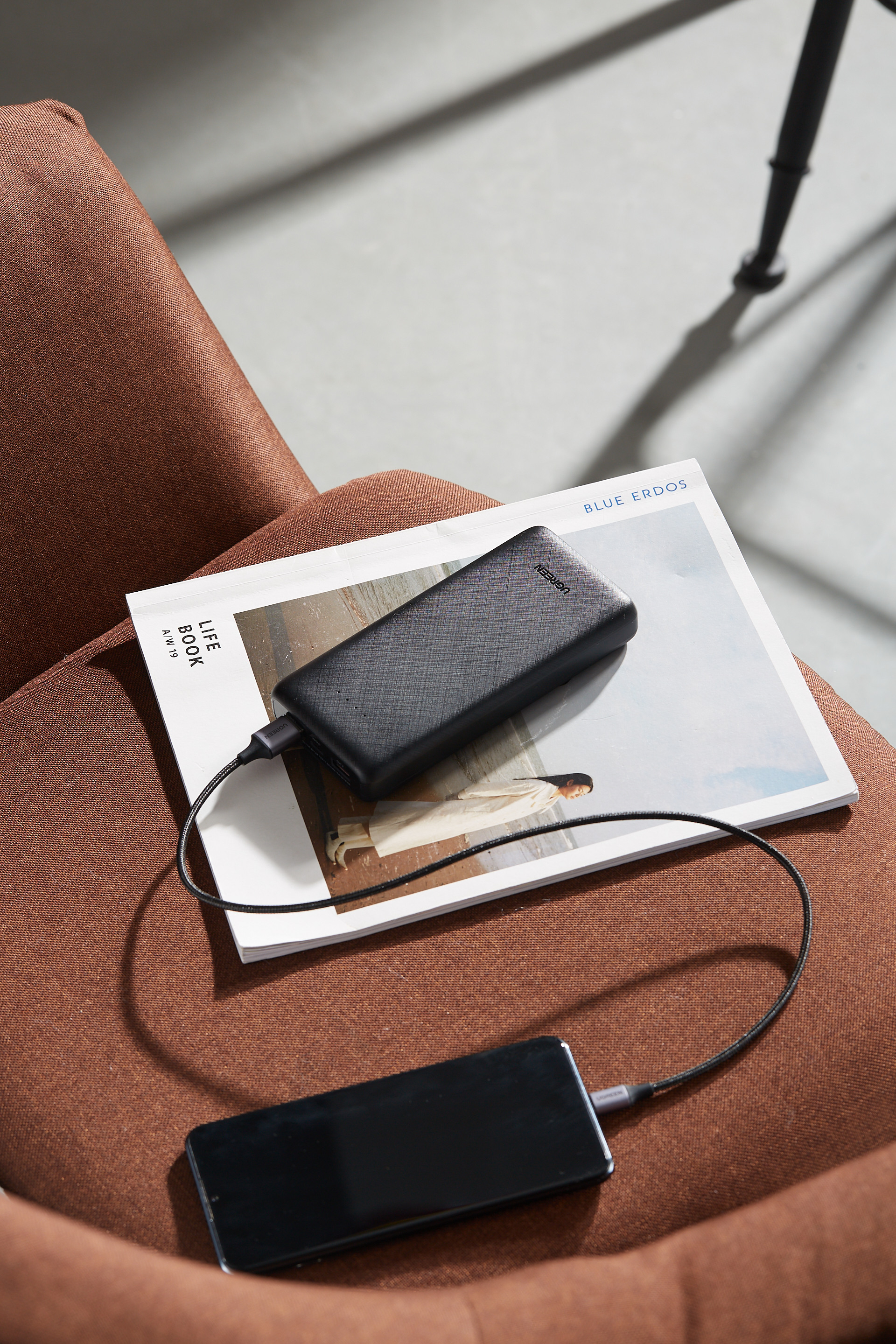 (20W) 20000mAh Dual USB A / USB C Powerbank Ladegerät mit LED Anzeige (20542) - Schwarz
