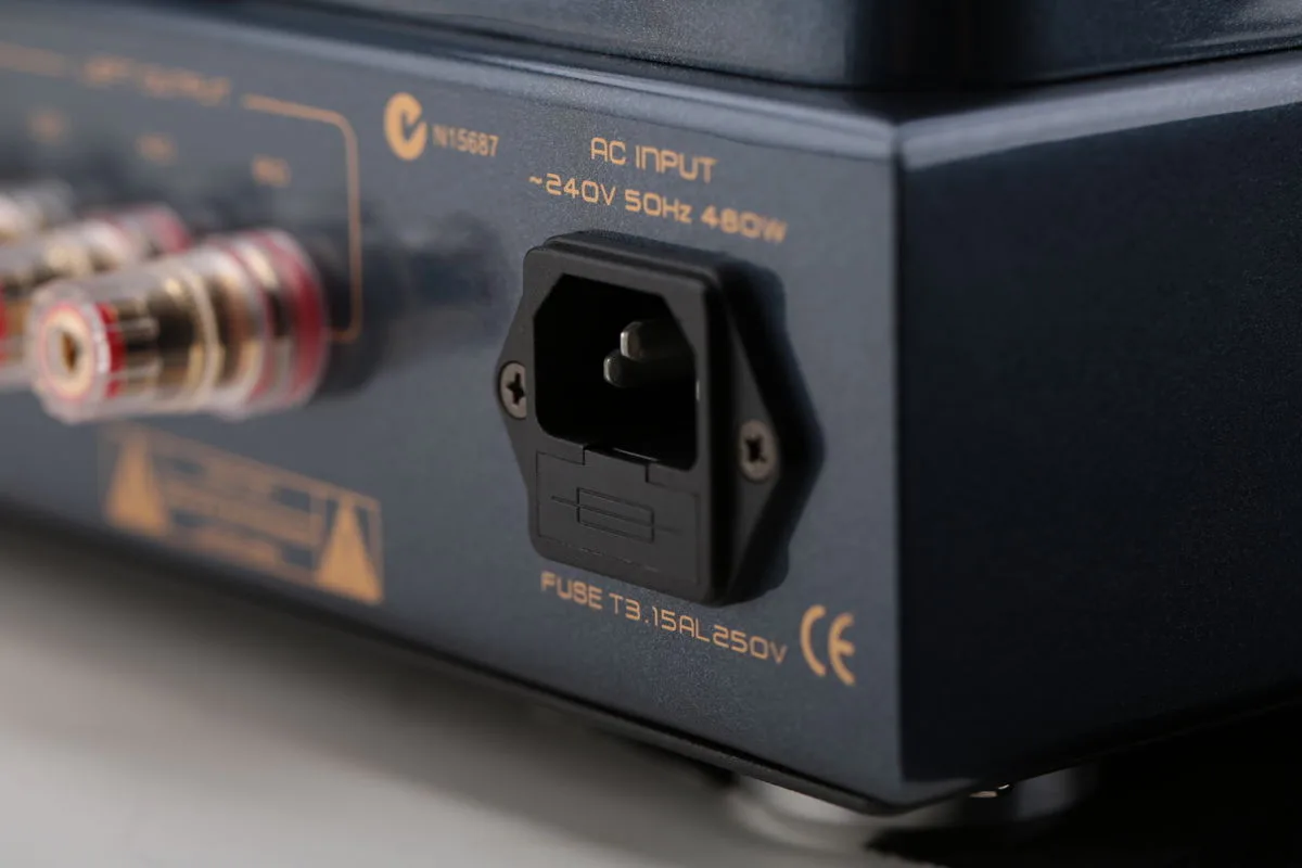 Cayin CS-100A KT88 Amplis hi-fi stéréo