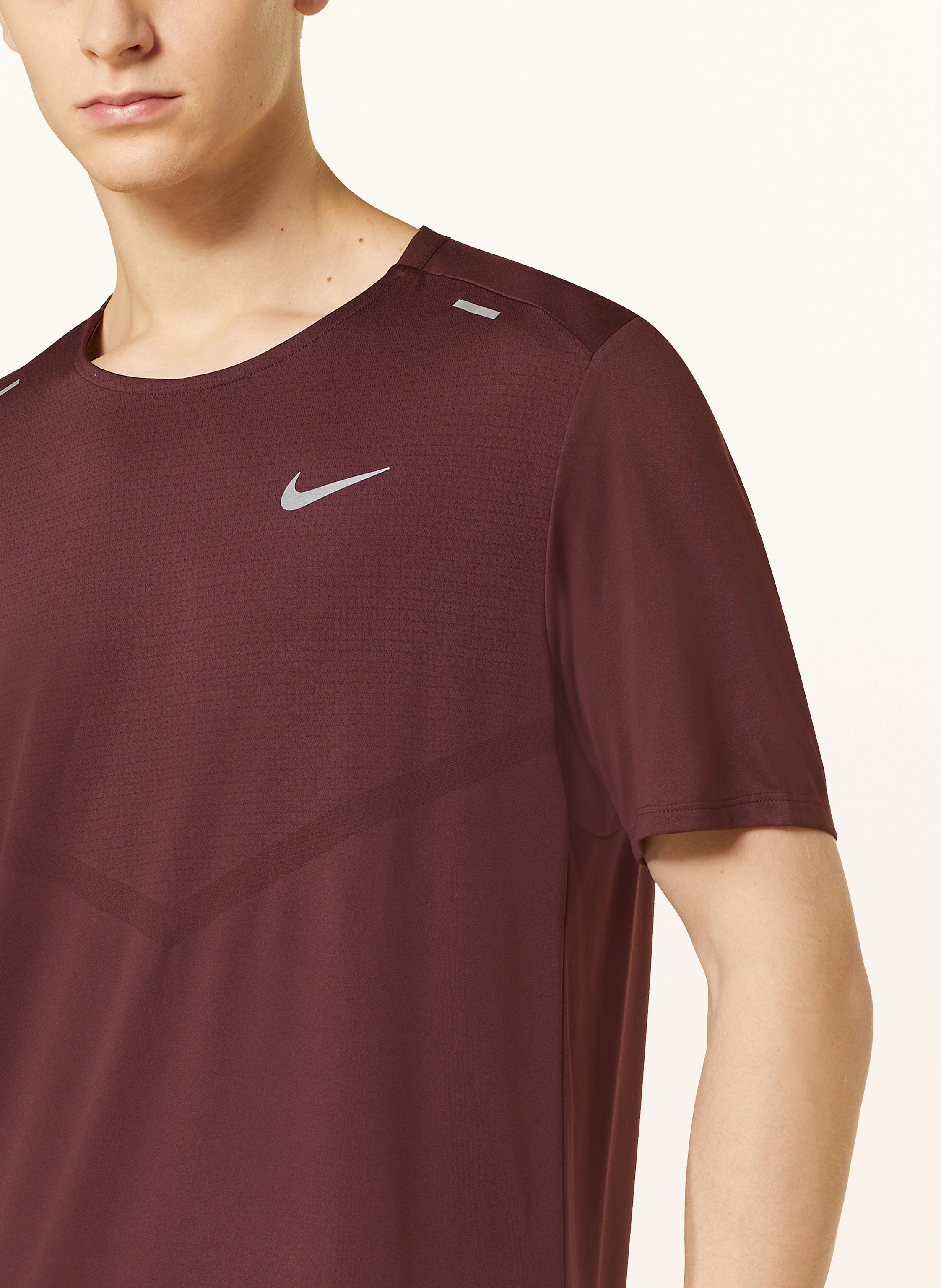 Nike Laufshirt RISE 365