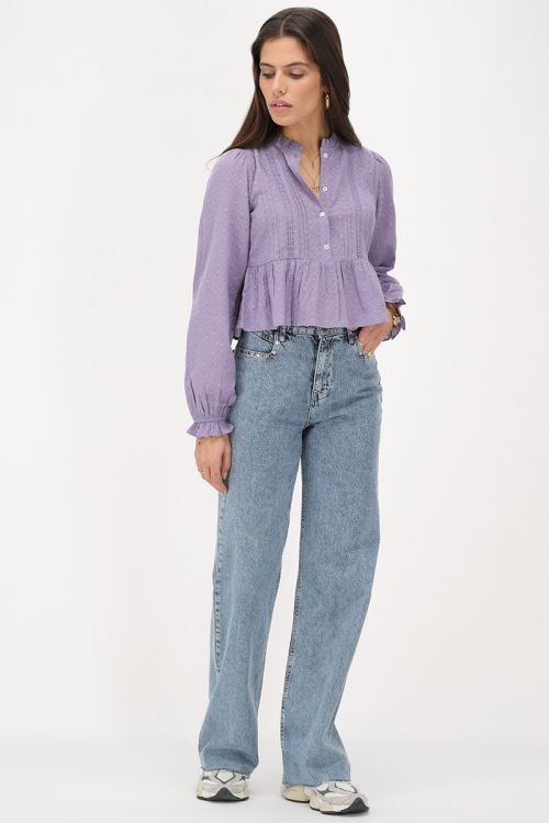 Paarse blouse met pintucks & peplum