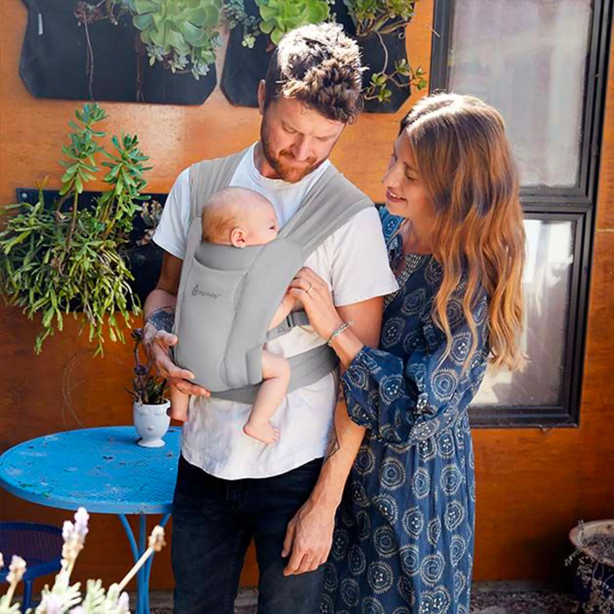 Ergobaby Porte-bébé Nouveau-Né Embrace - Gris Doux