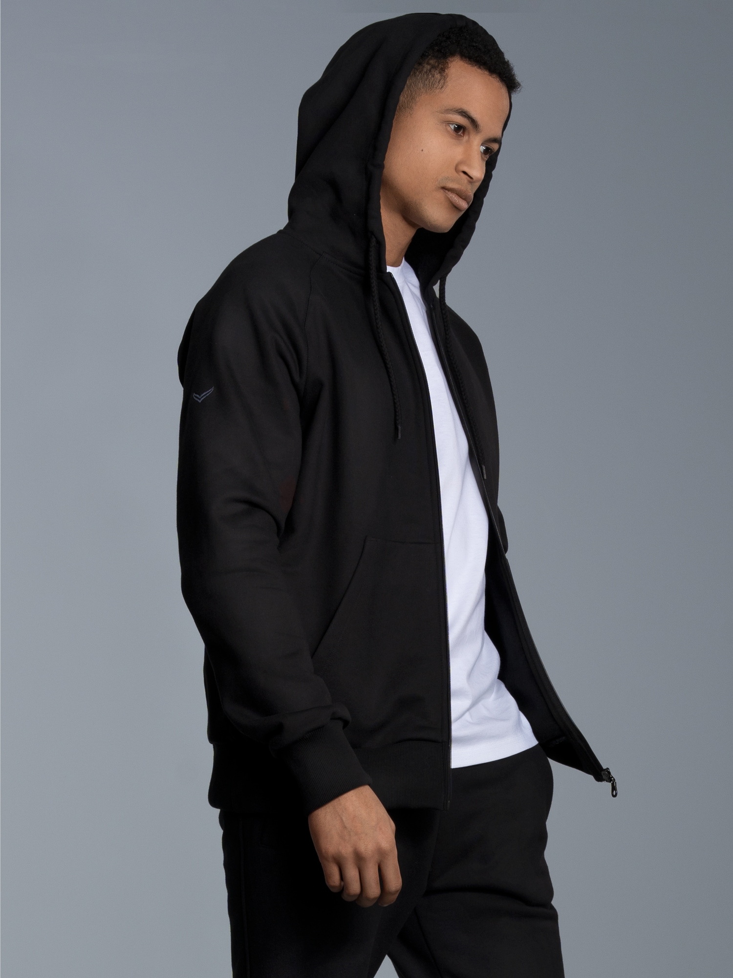 Sweatjacke mit KapuzeSchwarz