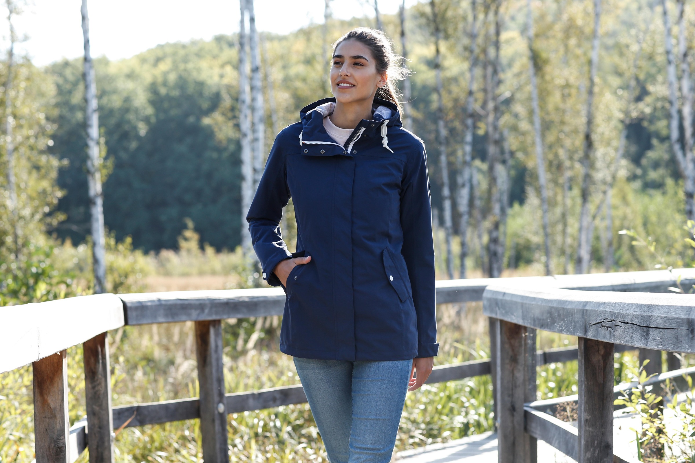 Polarino Funktionsjacke mit Kapuze Wasserdicht, winddicht und atmungsaktiv. Wassersäule 3000mm