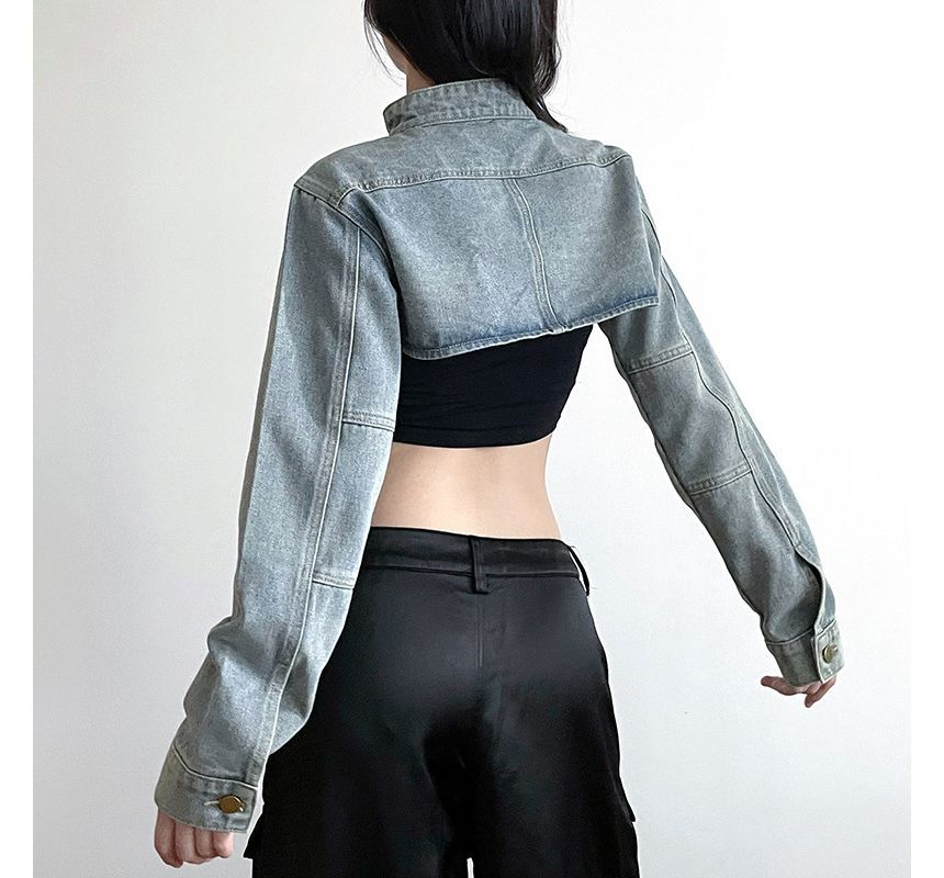 Honet - Lange mouwen, opstaande kraag met gespaccent en gewassen denim bolero