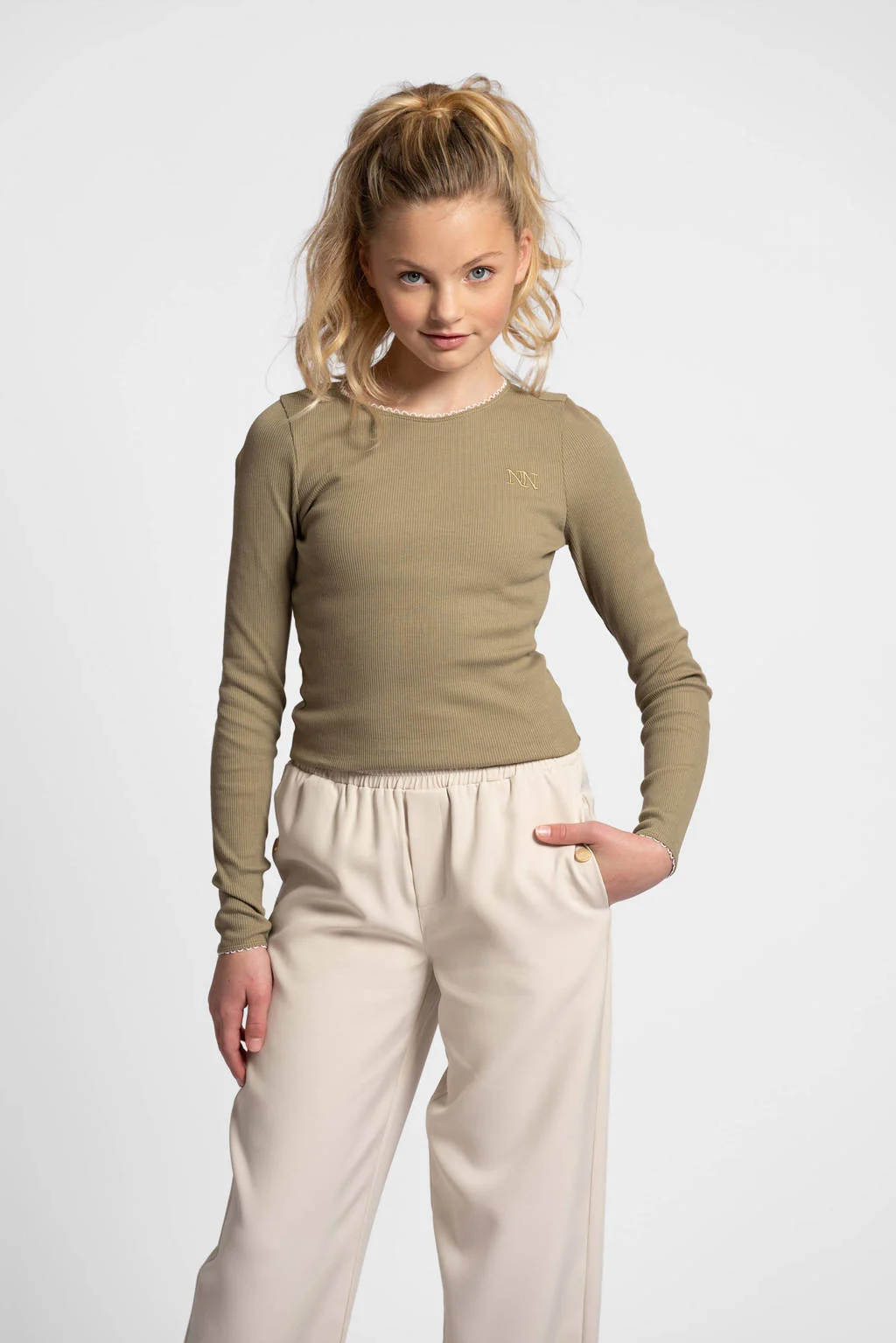 NIK&NIK rechtvallend casual broek beige