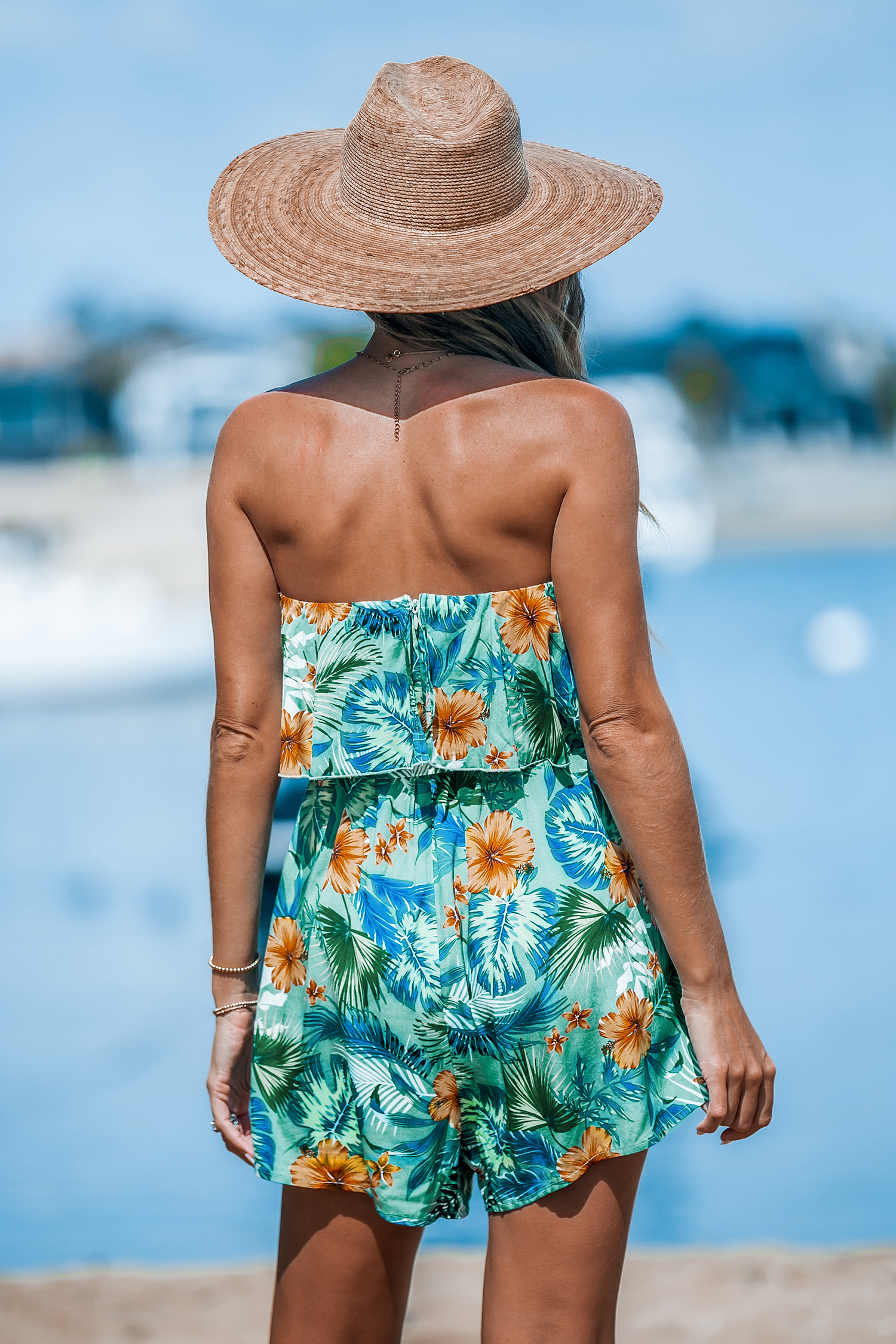 Combishort tube avec corsage à volants et jambes larges