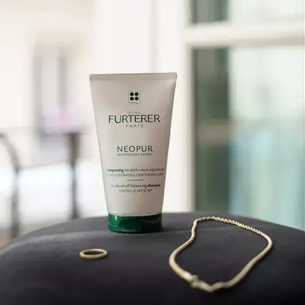 Shampoo Equilibrante Neopur da René Furterer para Caspa Seca 150ml