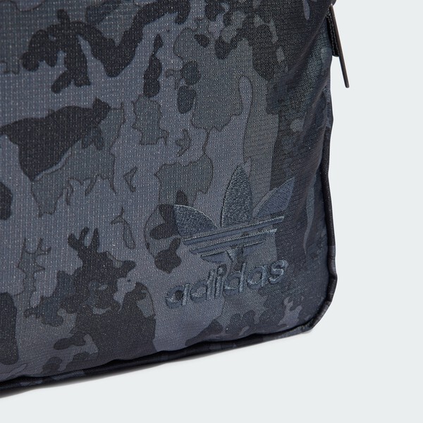 ADIDAS ORIGINALS SAC À DOS CAMO CLASSIC