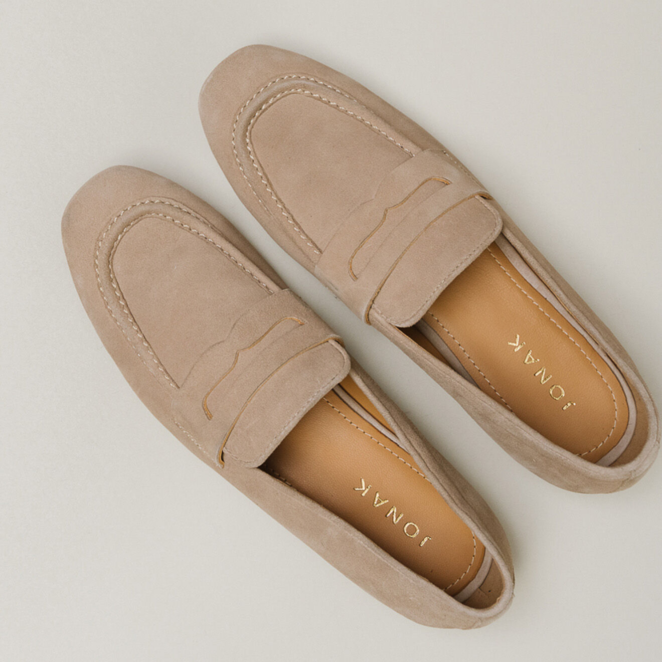 Jonak Mocassins en Velours de Cuir Marcusi beiges