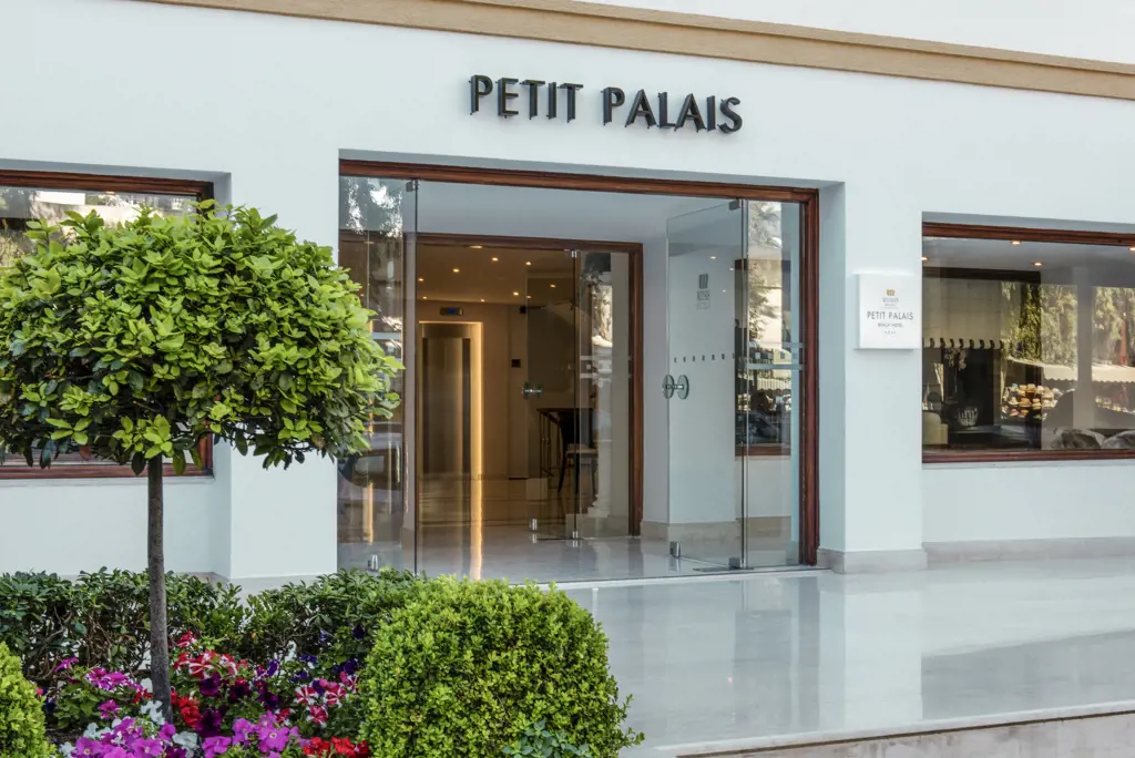 Canvas by Mitsis Petit Palais Logies en ontbijt - Hotel