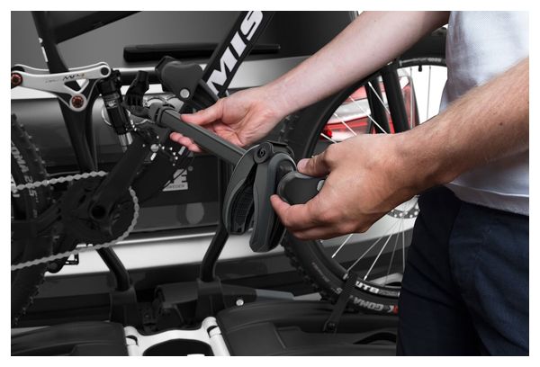 Porte-Vélos sur Boule d'Attelage Thule EasyFold XT Prise 13 Broches - 2 Vélos (Compatible E-Bikes) Noir