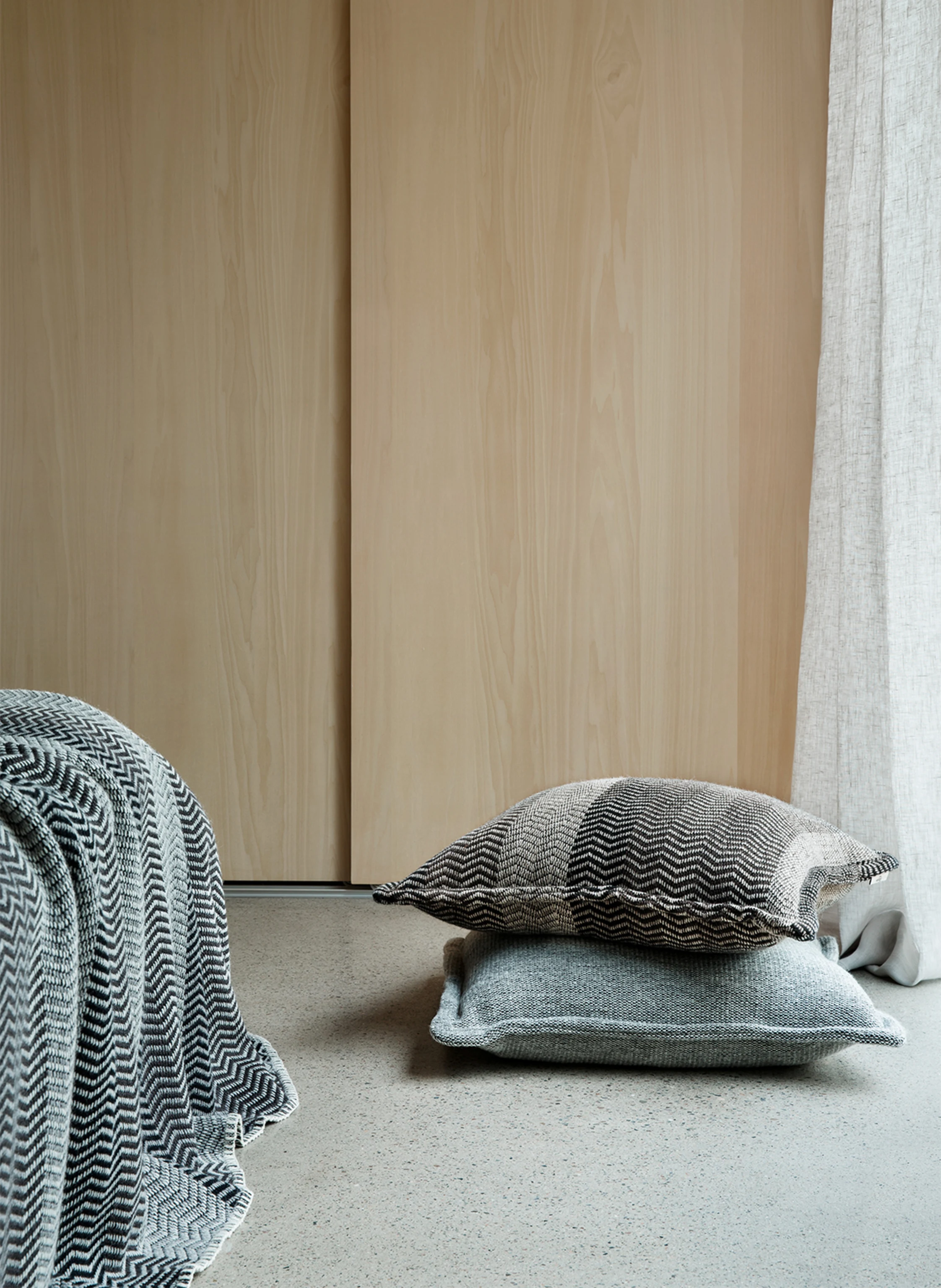 Røros Tweed Tweed-Dekokissen FRI mit Federfüllung