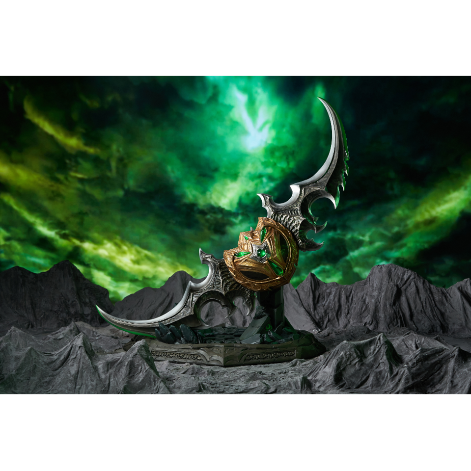 World of Warcraft- Warglaive of Azzinoth Single Replica Scale 1/1Bundle With Mount