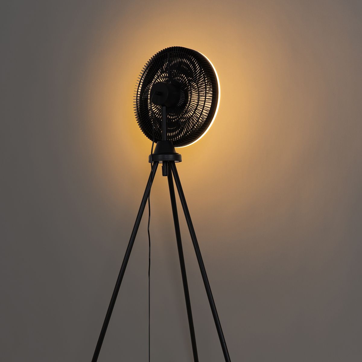 Vloerventilator tripod zwart incl. LED 3-staps dimbaar - Meric