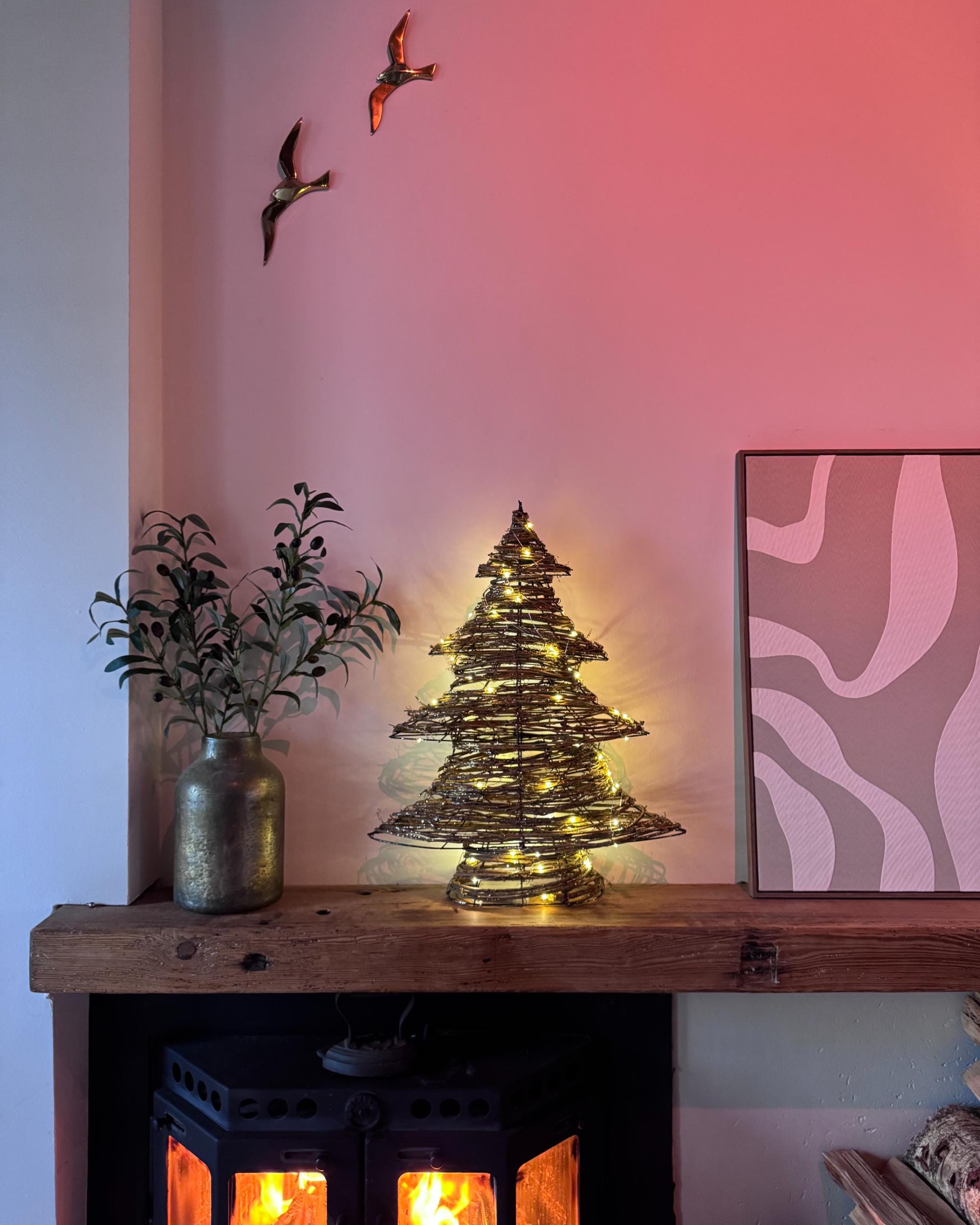 Kerstdecoratie LED FURESO Kerstboom 60 cm Natuurlijk