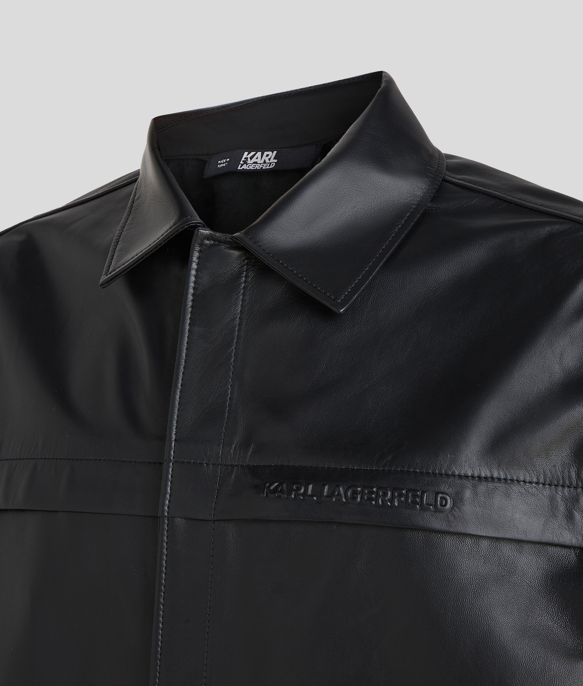 CHEMISE EN CUIR AVEC POCHE POITRINE