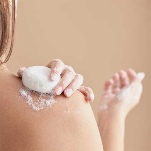 Pain dermatologique bio - Huile d'amande douce - Visage & corps - 65 g
