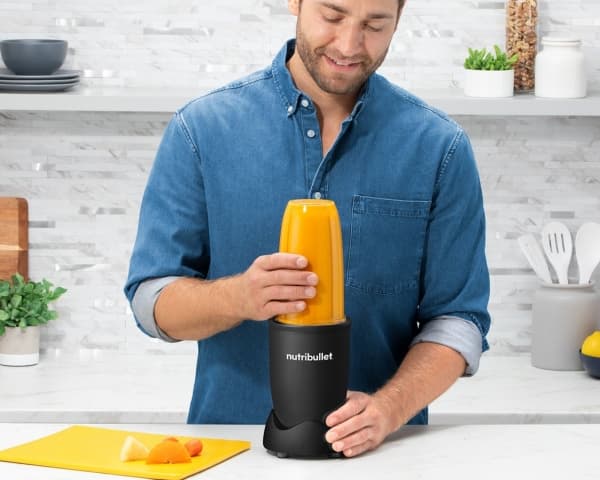 NutriBullet Pro 900, Bord juicepresse, 0,9 l, Pulsfunksjon, Isknusing, 0,6 m, 900 W