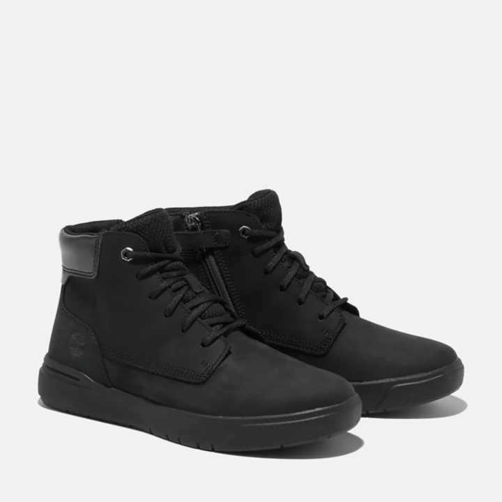 Bota infantil Seneca Bay de 15 cm com zíper lateral, na cor preta.