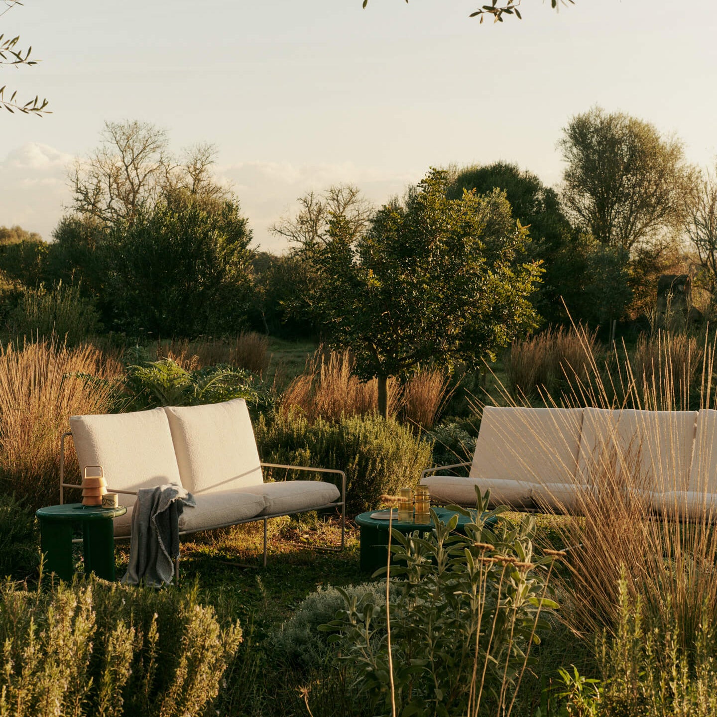 Ferm Living Desert 2-zitsbank Pure Bouclé - Cashmere / Off-White
