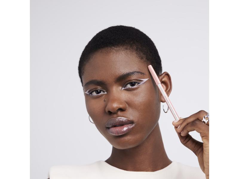L'Oréal Paris Kajal Color Riche Le Kohl 120 Immaculate Snow Hochwertiger Kajalstift für präzises Auftragen und langen Halt