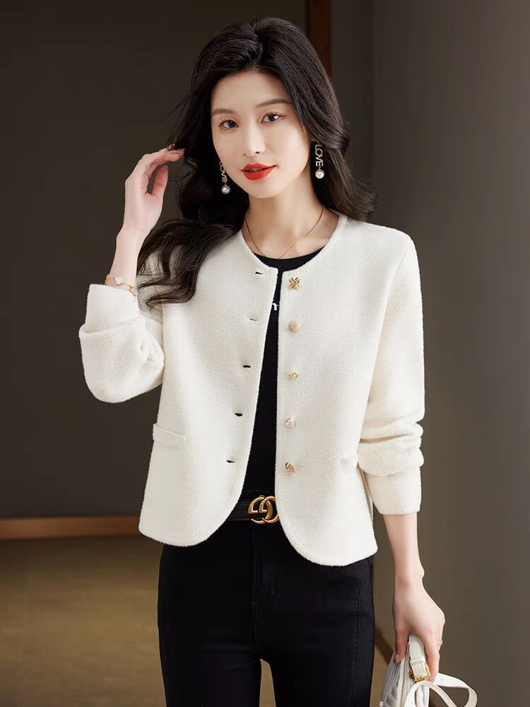 Jeonseon - Ronde hals, effen gebreid, cropped jasje met knoopjes